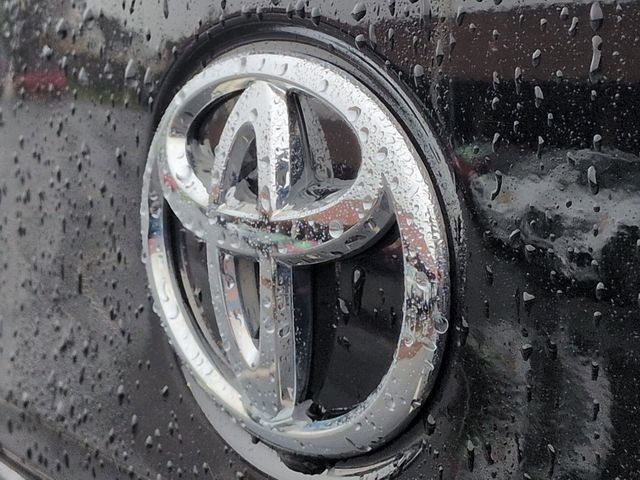 Certified 2023 Toyota Corolla Cross LE w/ Moonroof Package image 29