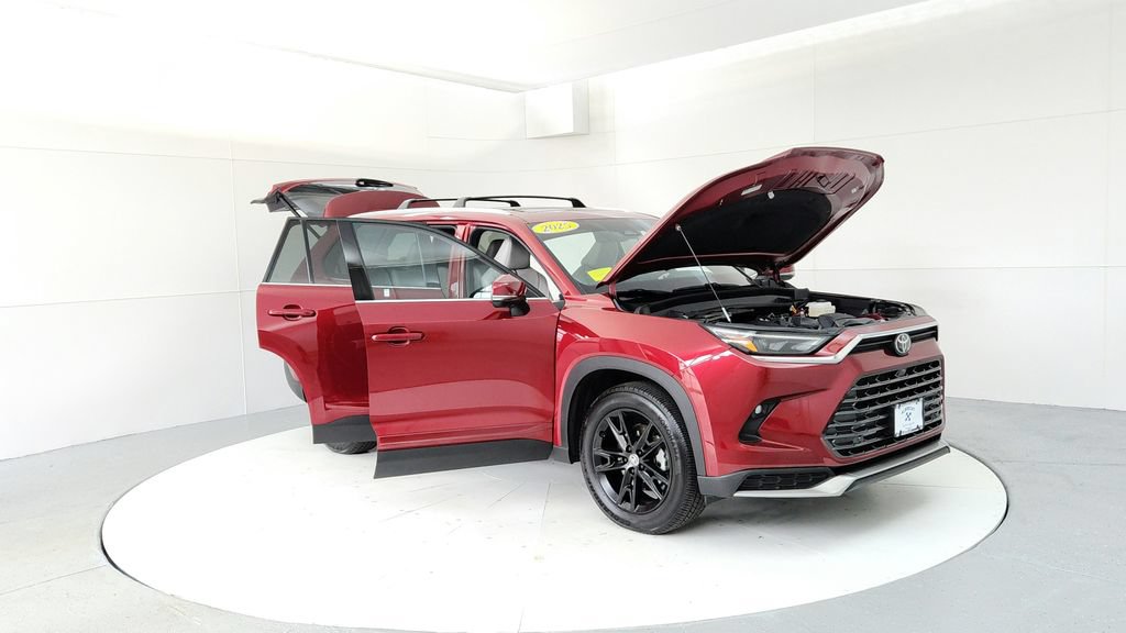Certified 2025 Toyota Grand Highlander AWD Hybrid image 12