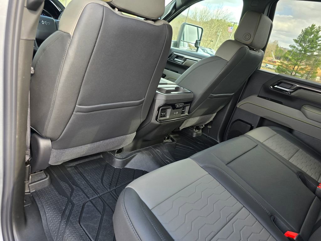 New 2026 Chevrolet Silverado 2500 ZR2 image 26