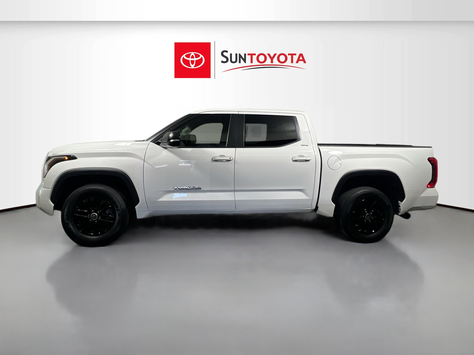 Used 2024 Toyota Tundra SR5 w/ SR5 Premium Package RWD image 7