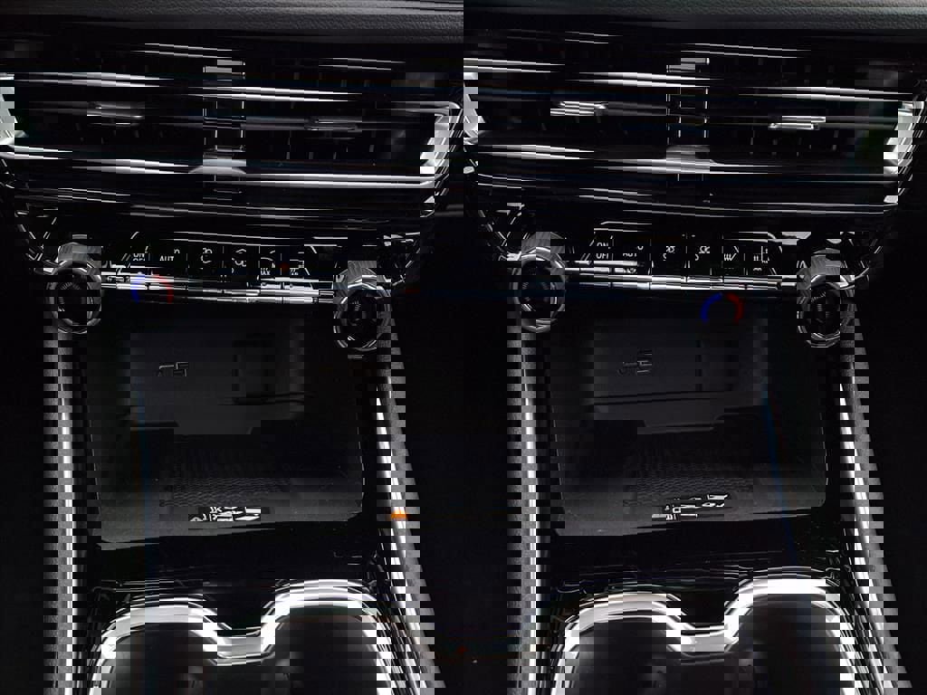 New 2026 Chevrolet Traverse LT w/ Driver Confidence Package image 18