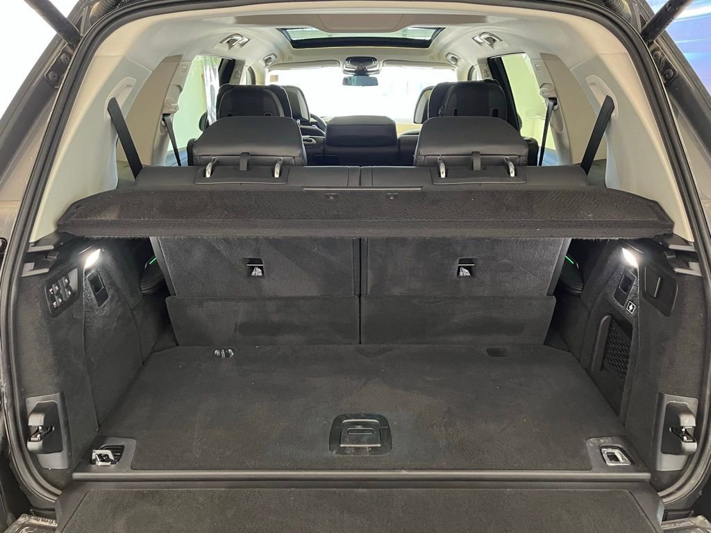 Used 2023 BMW X7 xDrive40i w/ Parking Assistance Package image 29