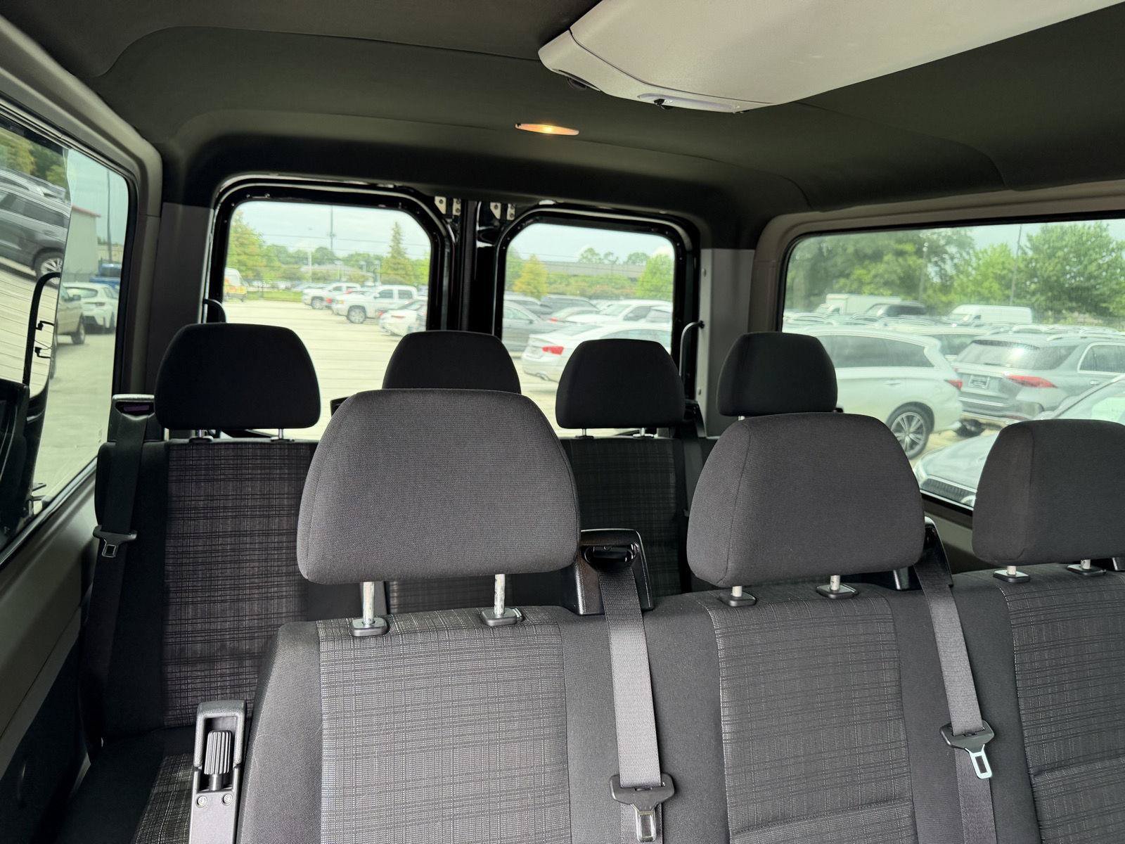 Used 2016 Mercedes-Benz Sprinter 2500 image 20