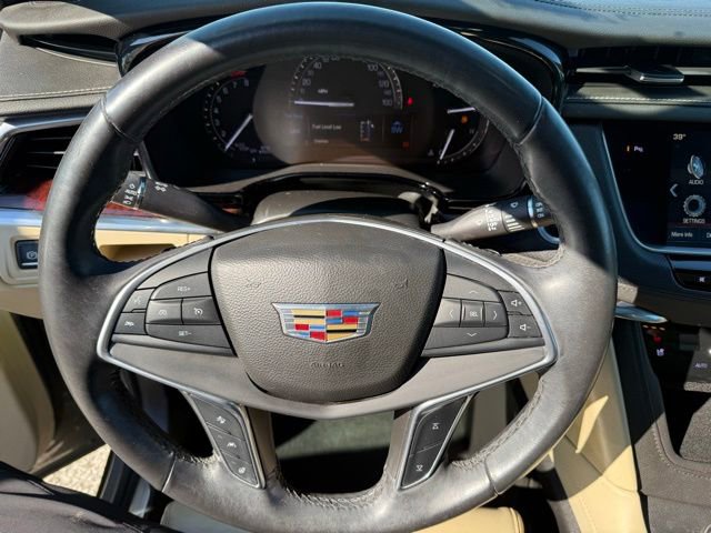 Used 2017 Cadillac XT5 Premium Luxury FWD image 26
