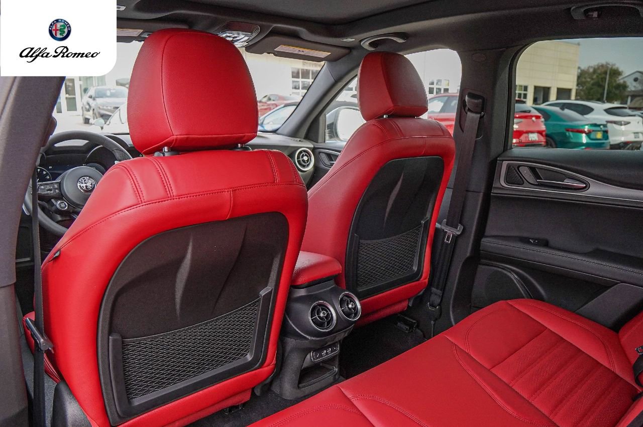 New 2025 Alfa Romeo Stelvio Sprint w/ Veloce Package image 28