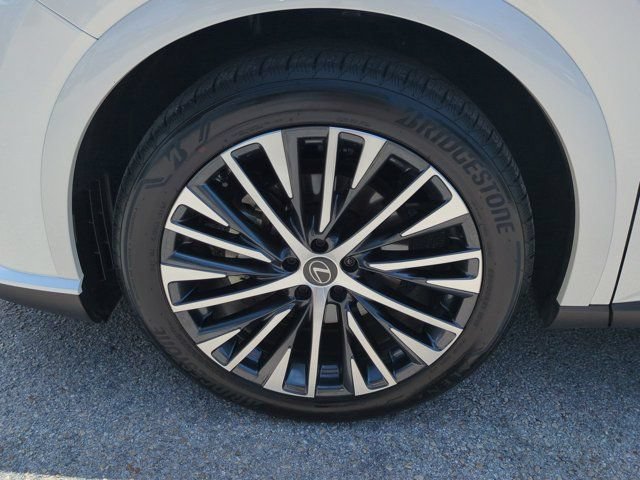 Certified 2026 Lexus RX 350 Premium Plus w/ Accessory Package (Z1) FWD image 11