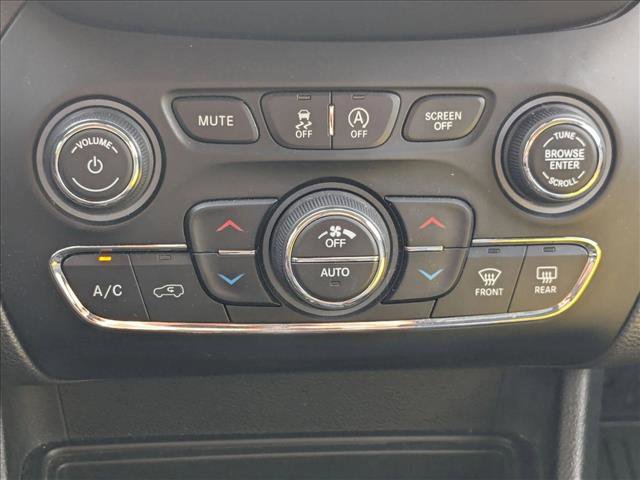 Used 2019 Jeep Cherokee Limited image 18