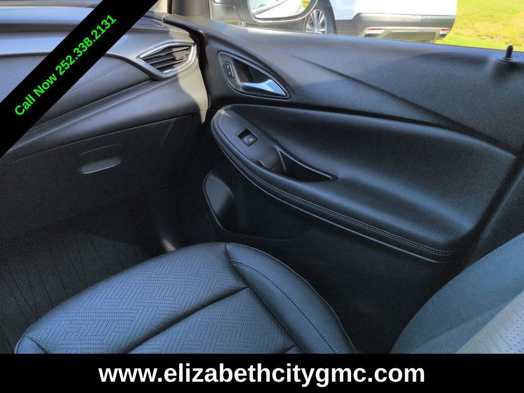 Used 2023 Buick Encore GX Essence w/ Experience Buick Package image 18