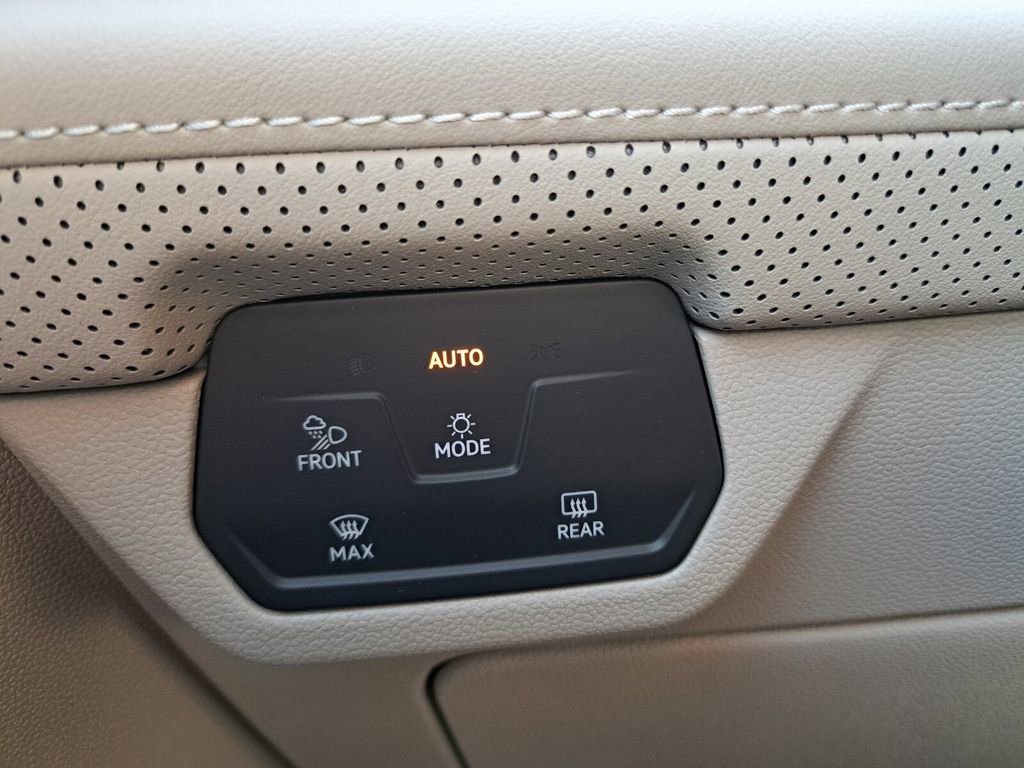 New 2026 Volkswagen Atlas SEL Premium R-Line image 13