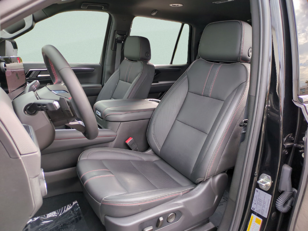 Used 2026 Chevrolet Tahoe RST RWD image 26