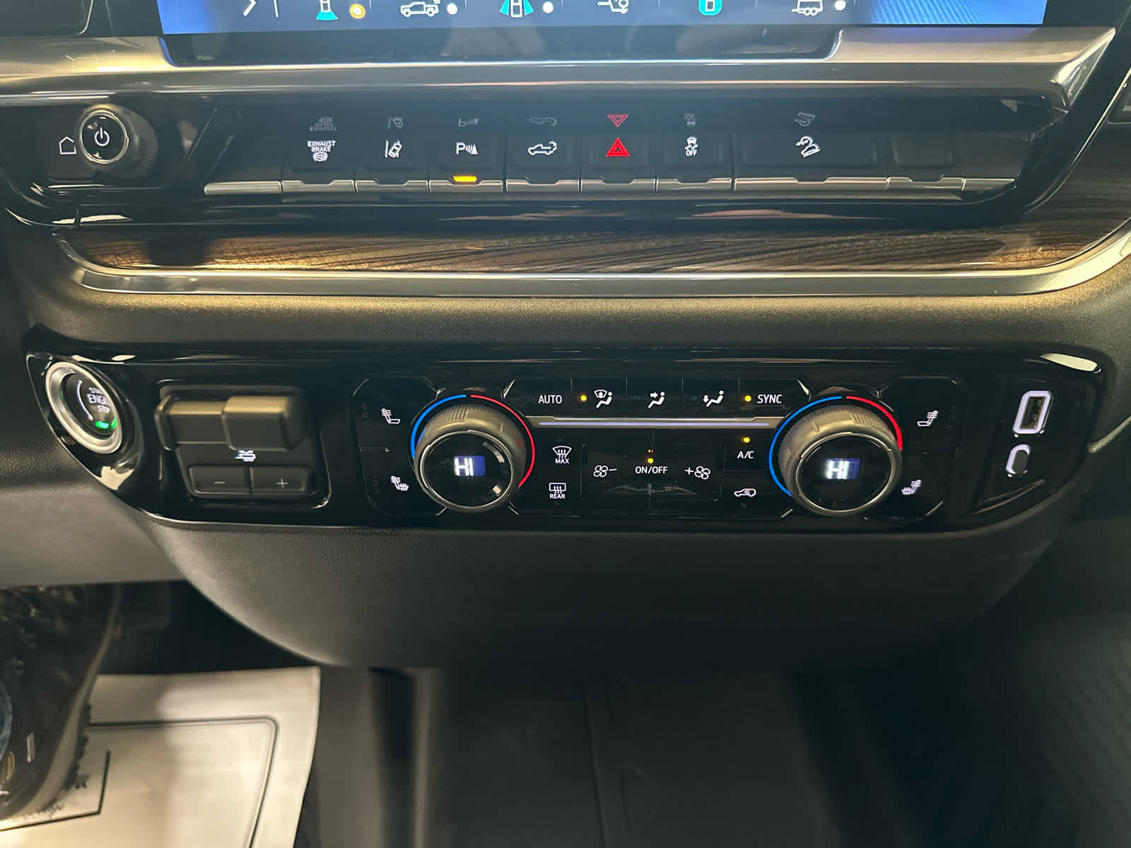 Certified 2024 Chevrolet Silverado 3500 LT w/ All Star Edition AWD/4WD image 23