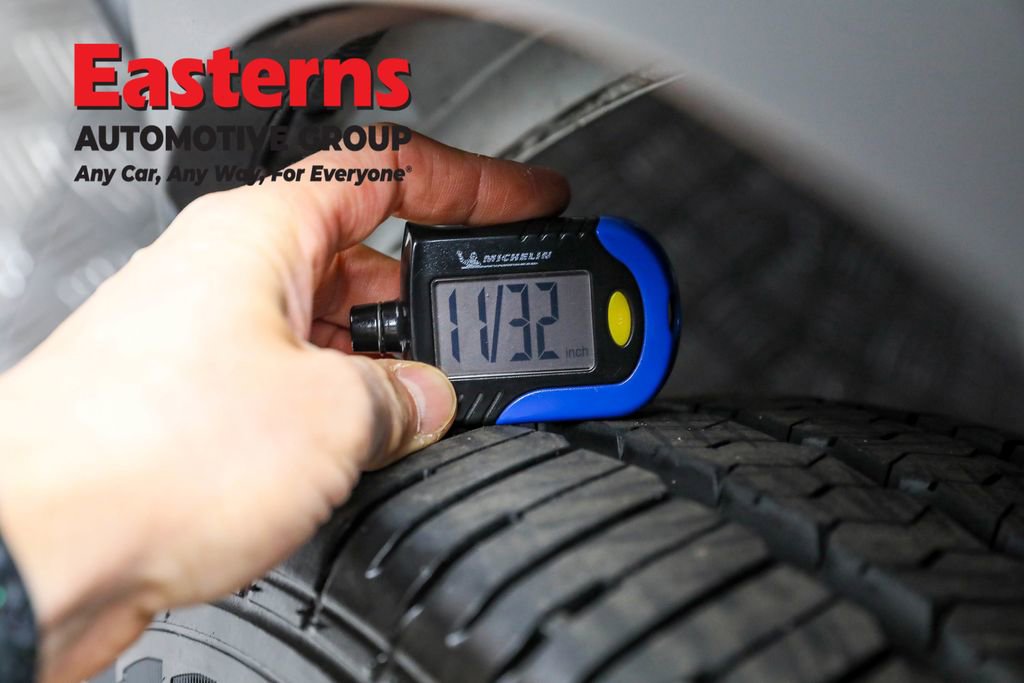 Used 2023 Ford Transit 350 XLT image 26