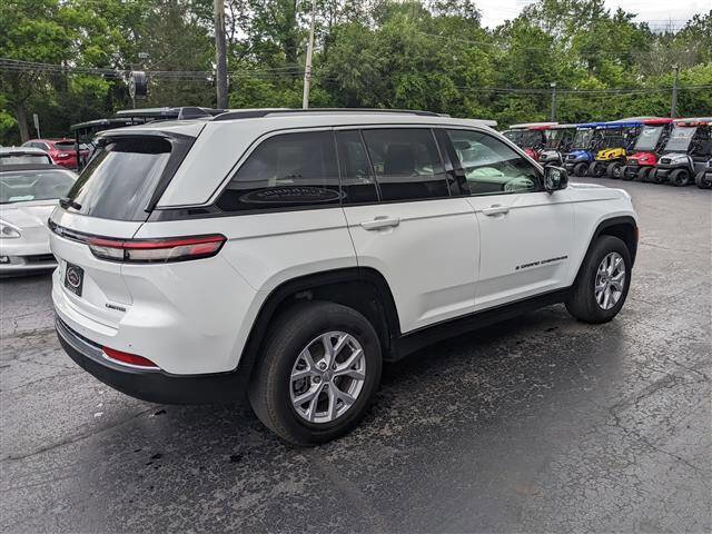 Used 2022 Jeep Grand Cherokee Limited image 8