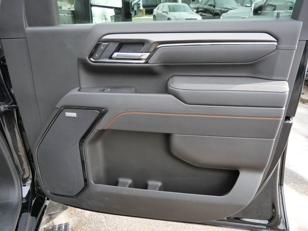 Used 2025 GMC Sierra 2500 AT4 w/ AT4 Premium Plus Package image 13