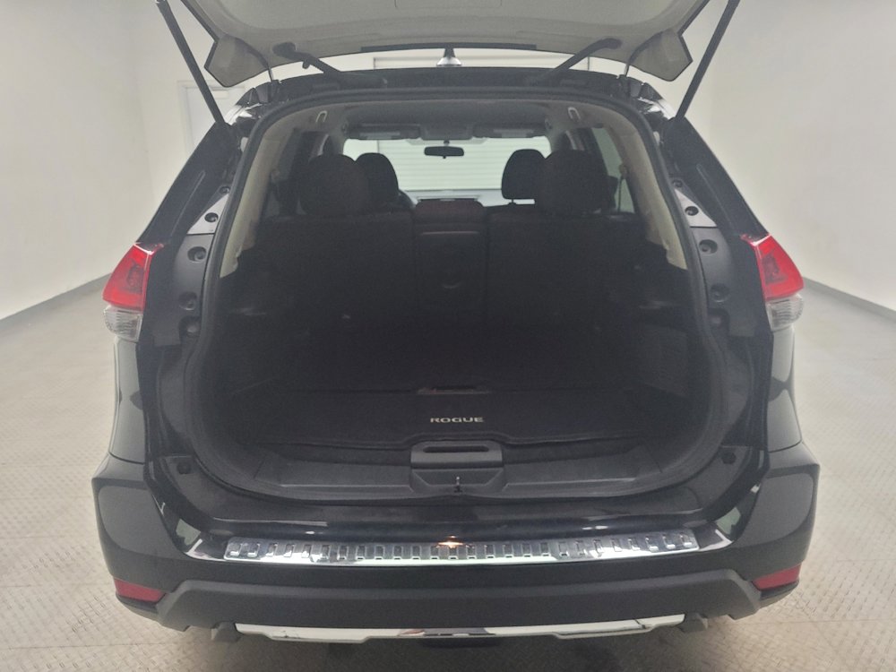 Used 2018 Nissan Rogue S AWD/4WD image 29