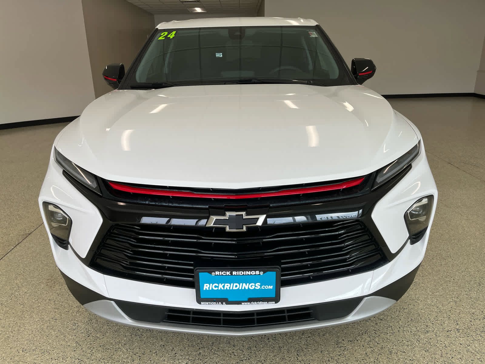 Used 2024 Chevrolet Blazer LT w/ Redline Edition image 2