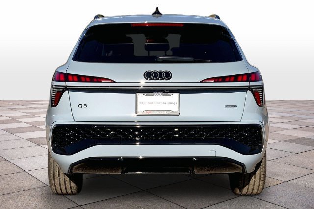 New 2026 Audi Q3 quattro 2.0T AWD/4WD image 4
