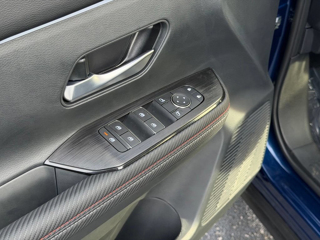 New 2026 Nissan Kicks SR FWD image 13