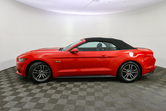 Used 2017 Ford Mustang GT Premium RWD image 7