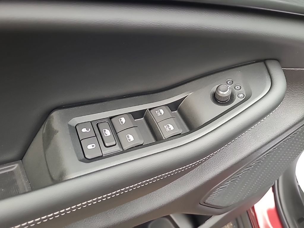 New 2025 Jeep Grand Cherokee Altitude AWD/4WD image 16