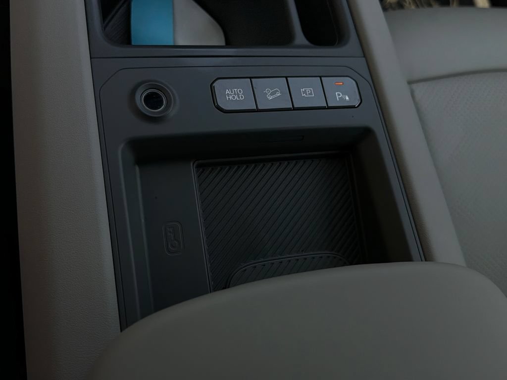 Certified 2024 Kia EV9 Wind AWD/4WD image 33