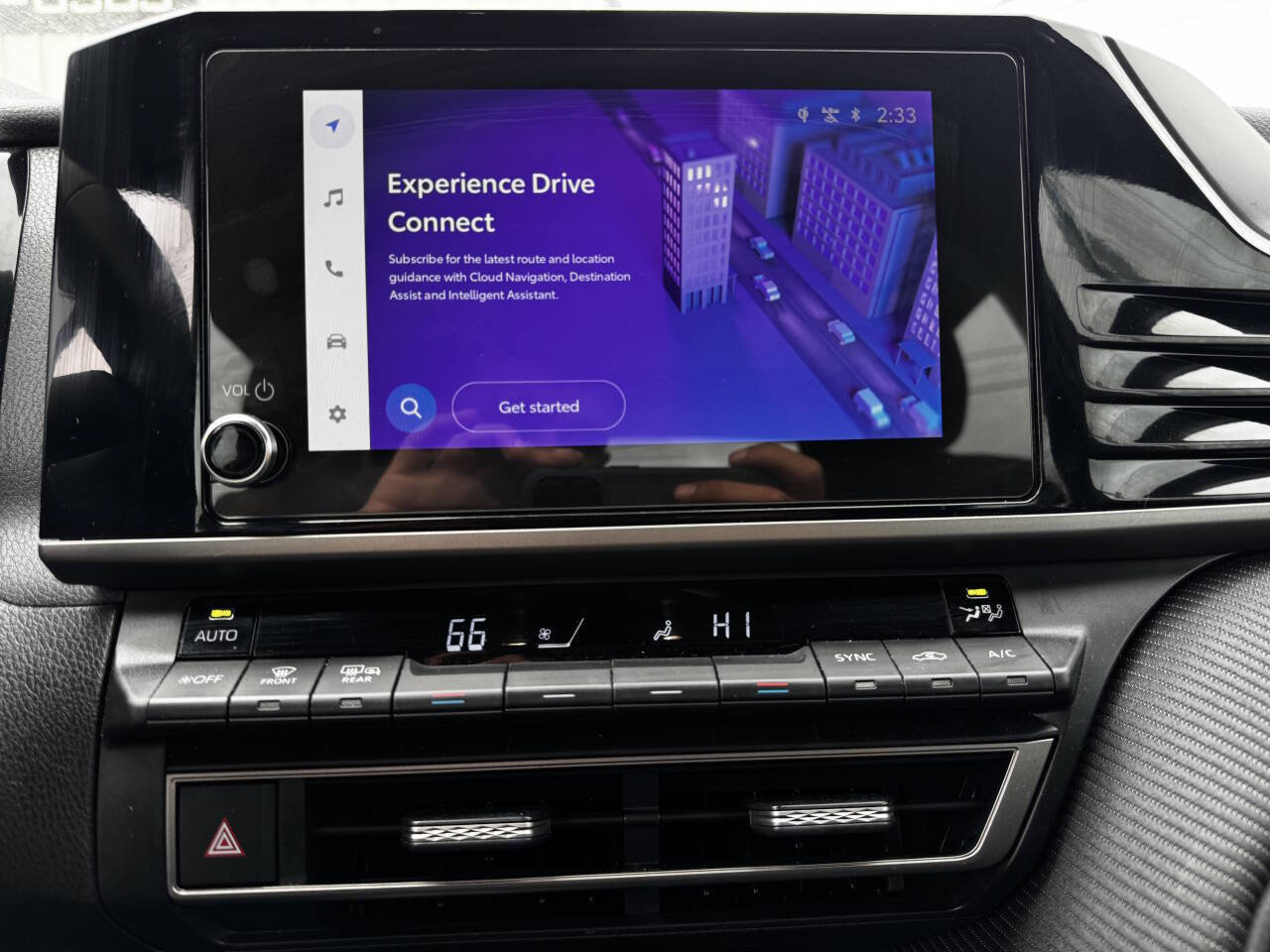 Used 2025 Toyota Camry SE image 18