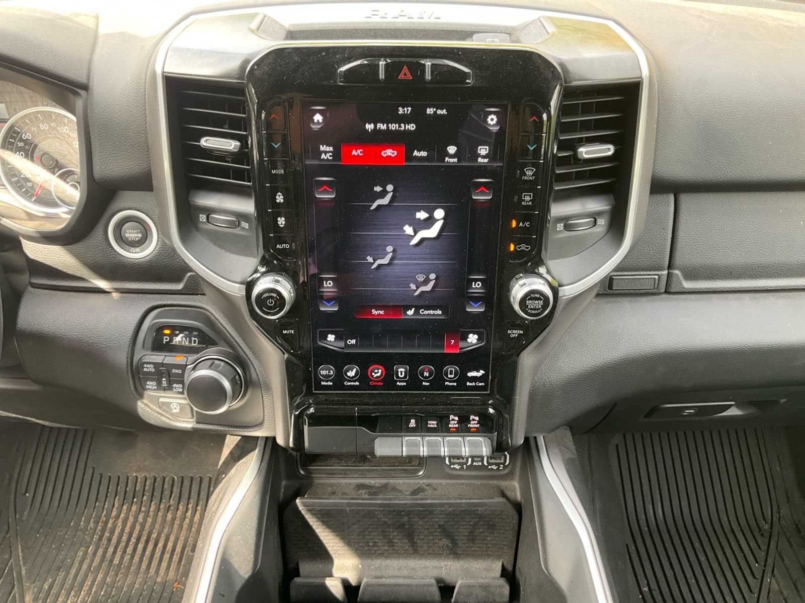 Used 2020 RAM 1500 Big Horn AWD/4WD image 12