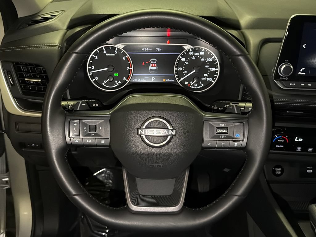 Used 2025 Nissan Rogue SV AWD/4WD image 27