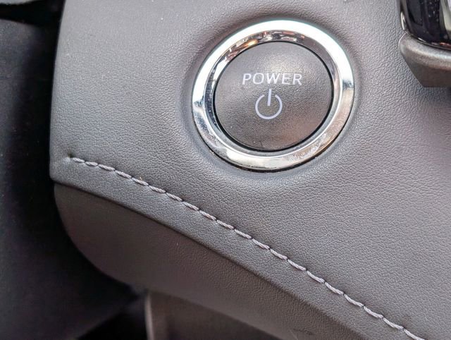 Used 2023 Toyota Highlander XLE image 28