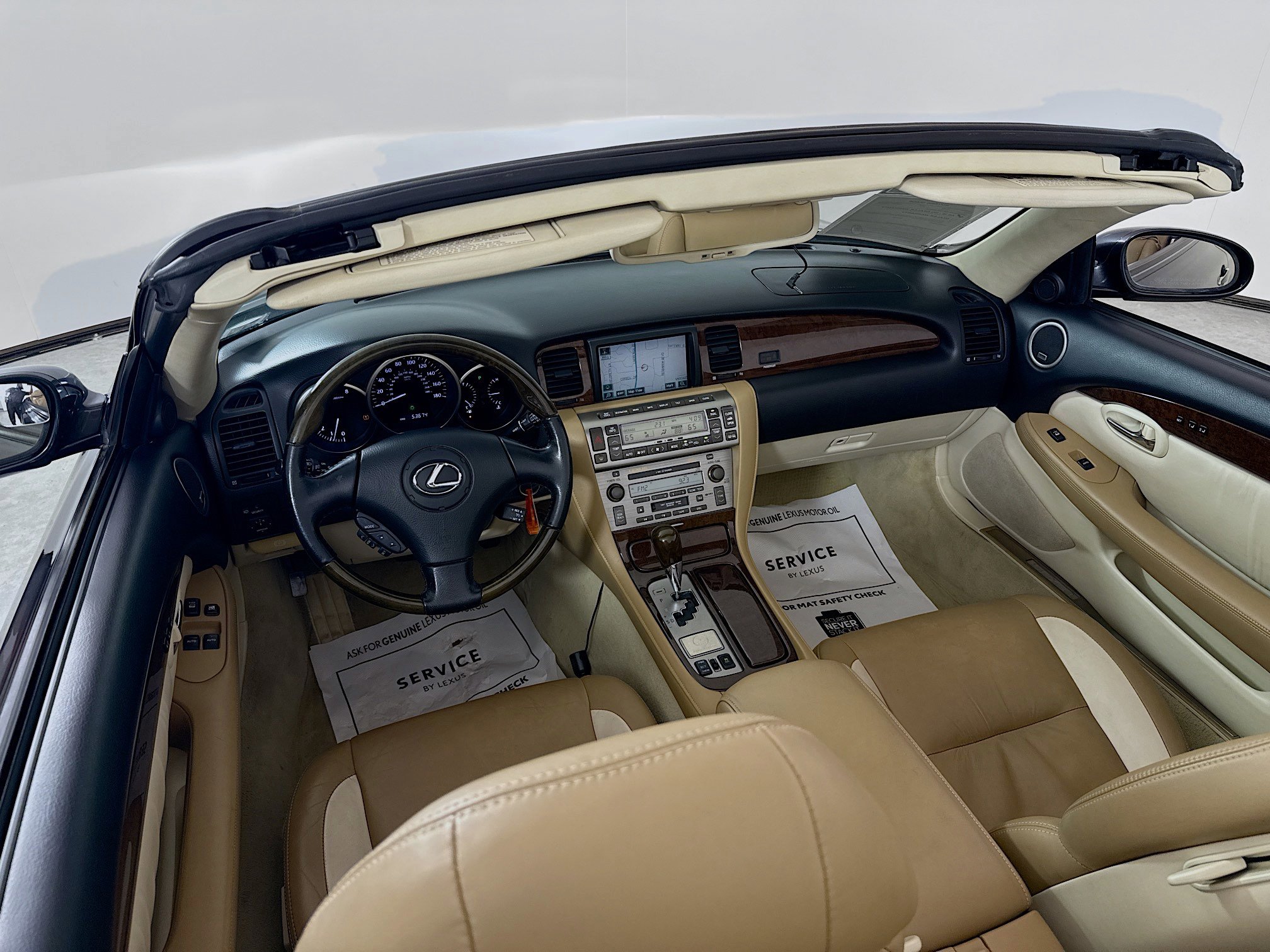 Used 2008 Lexus SC 430 Convertible RWD image 22