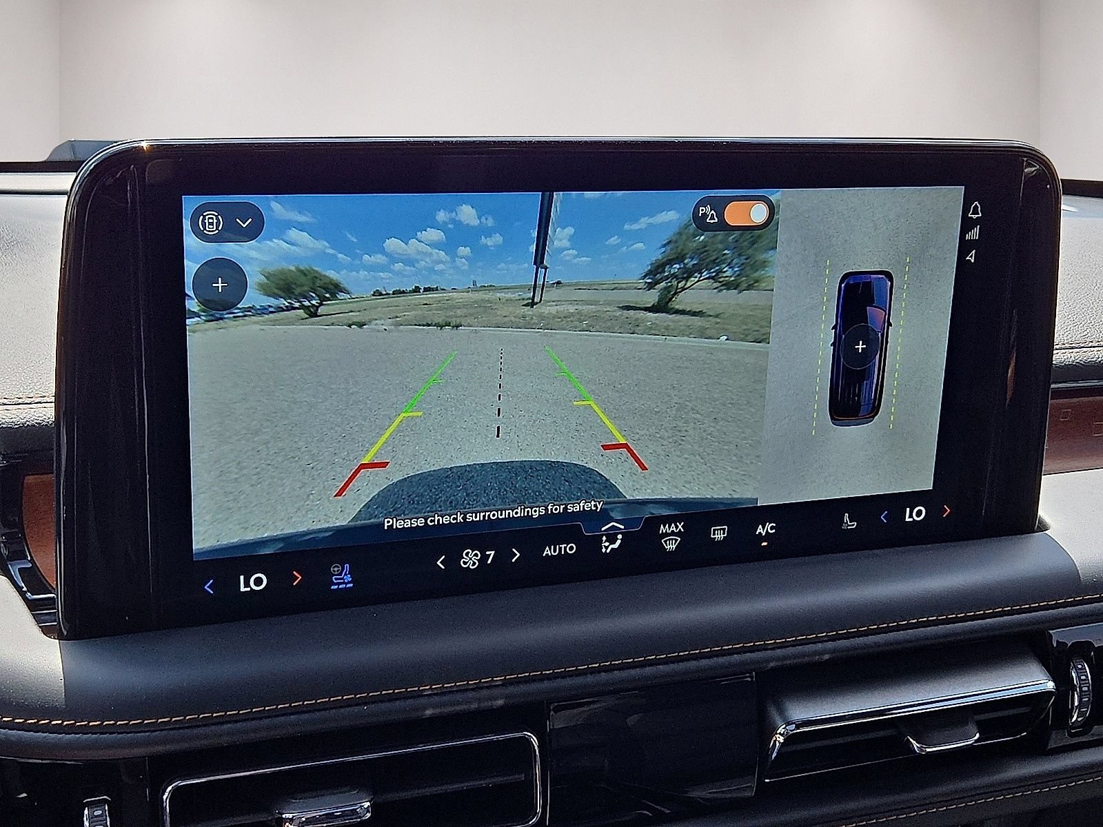 Used 2025 Lincoln Aviator Black Label AWD/4WD image 29