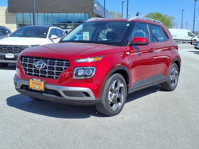 Certified 2025 Hyundai Venue SEL FWD image 1