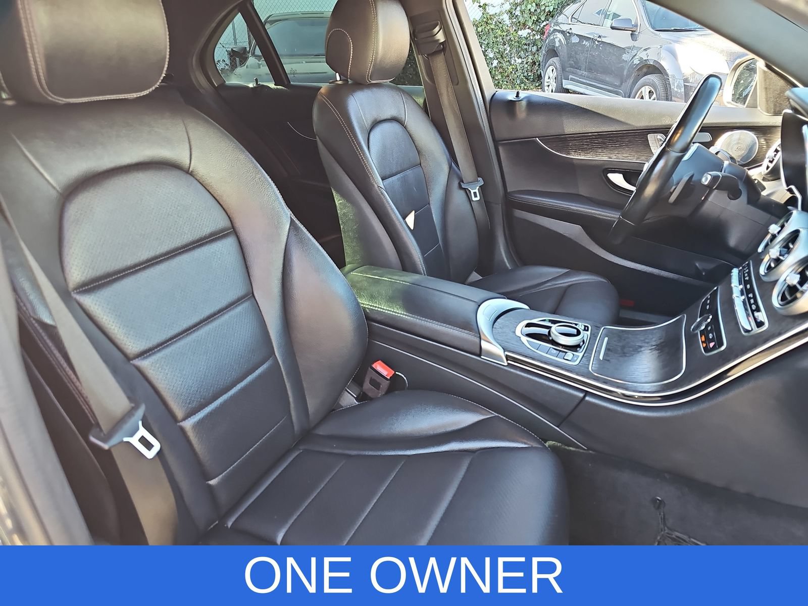 Used 2021 Mercedes-Benz C 300 4MATIC Sedan w/ Premium Package image 10