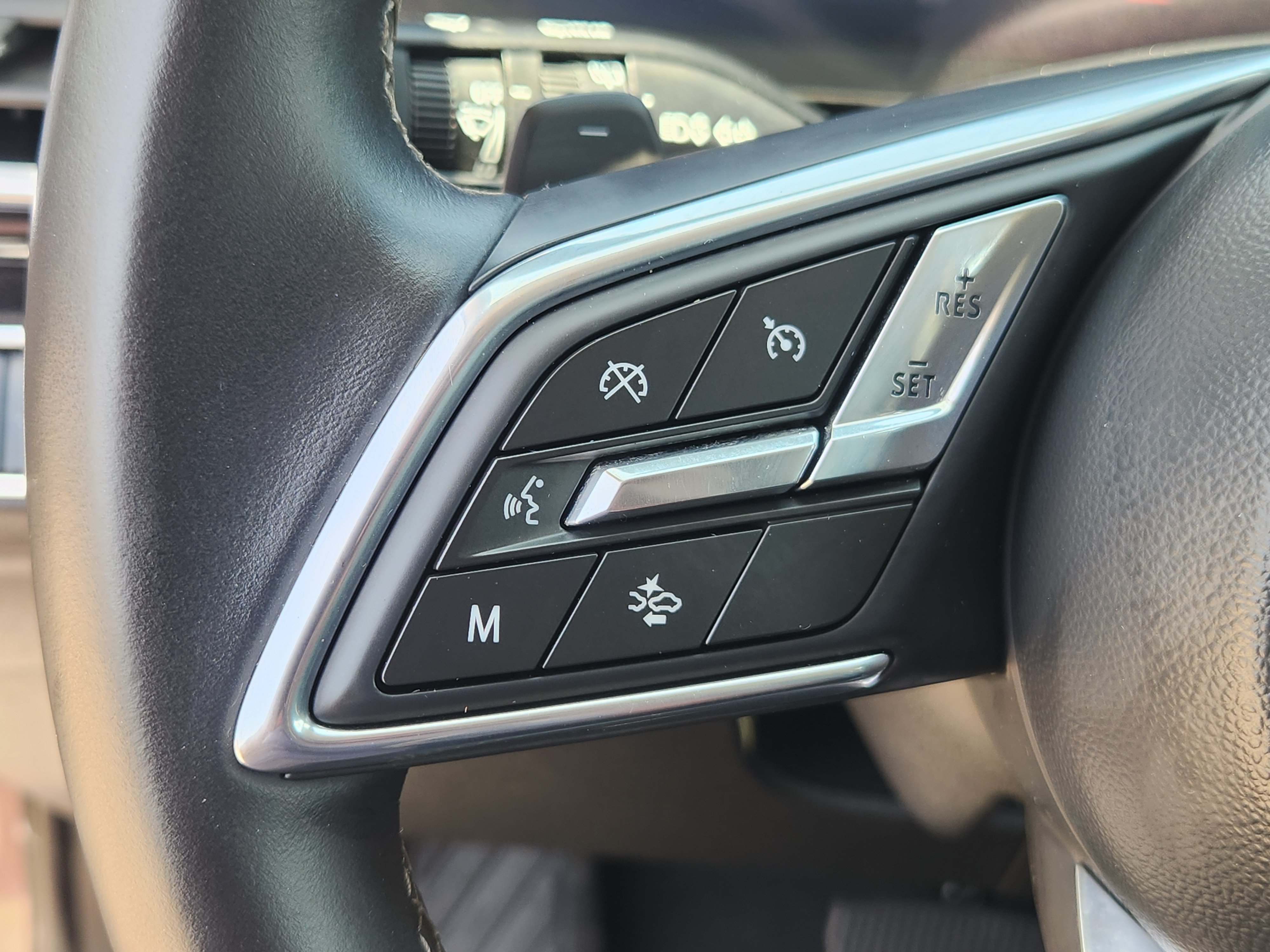 Used 2024 Buick Envision Preferred AWD/4WD image 28