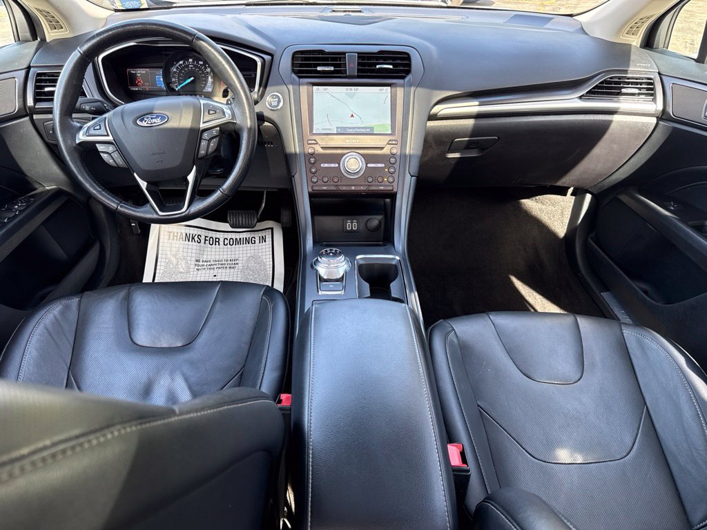 Used 2020 Ford Fusion Titanium AWD/4WD image 17