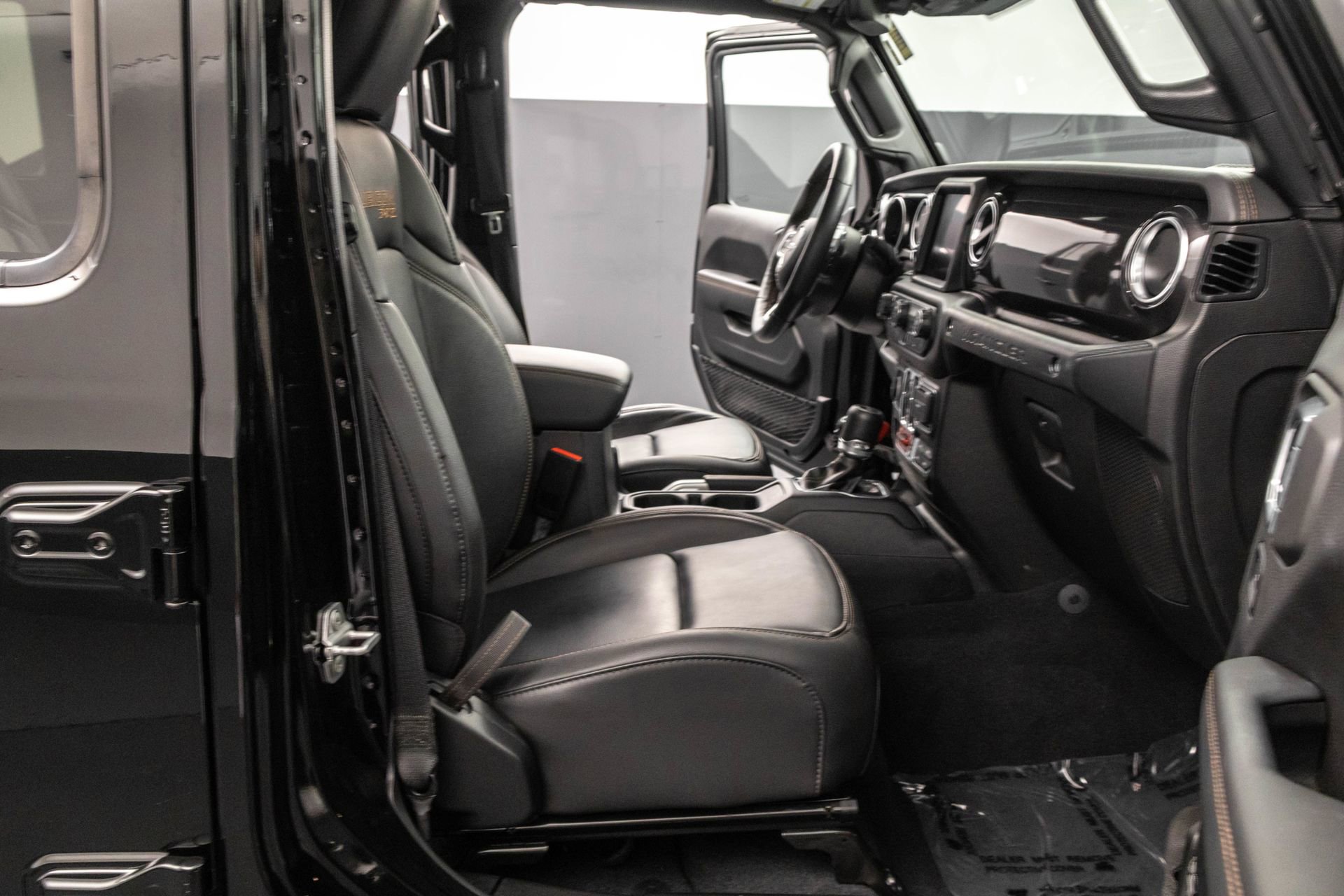 Used 2021 Jeep Wrangler Unlimited Rubicon w/ Trailer Tow Package image 38