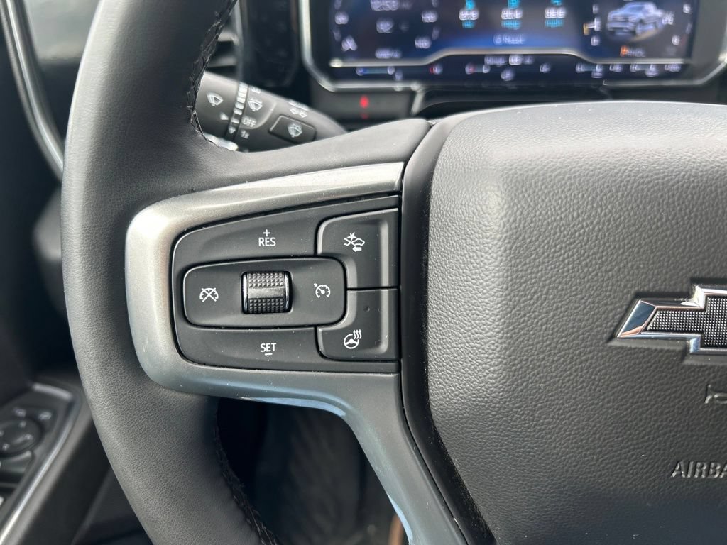 Used 2023 Chevrolet Silverado 1500 RST AWD/4WD image 24