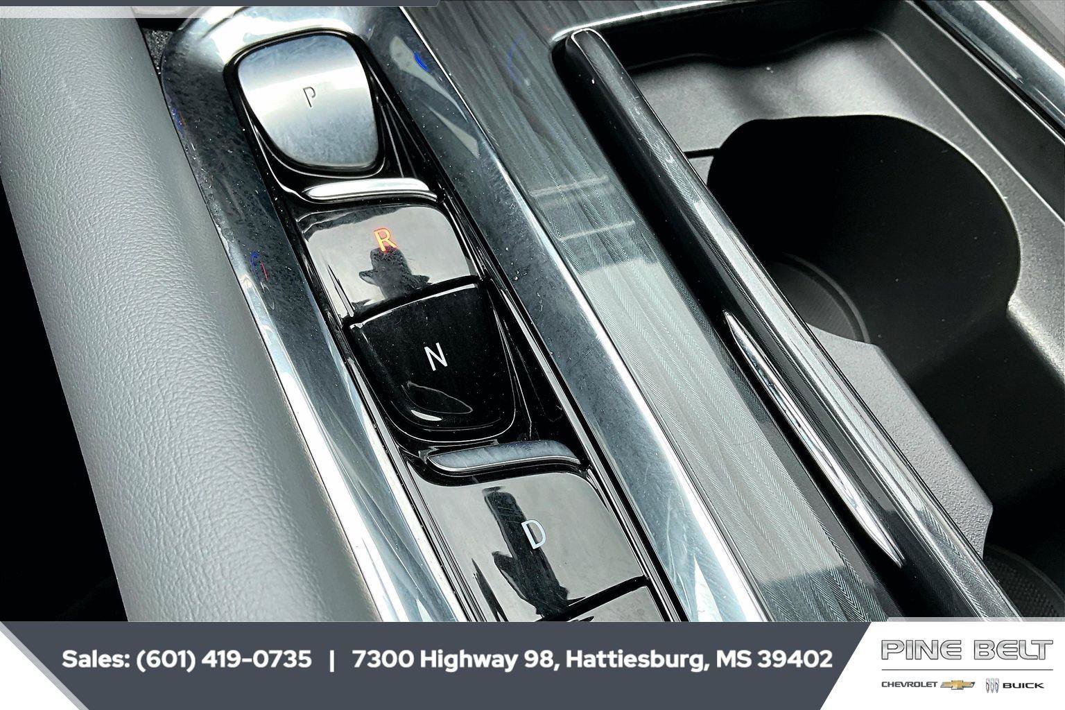Used 2023 Buick Enclave Essence FWD image 23