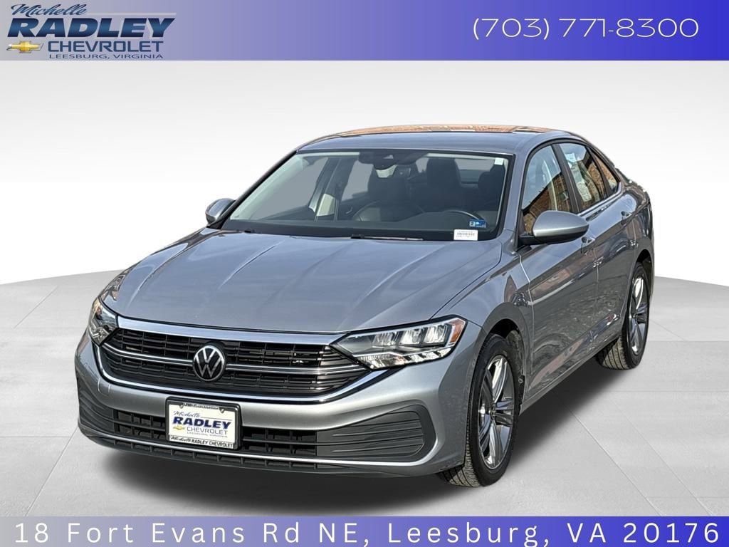 Used 2024 Volkswagen Jetta SE