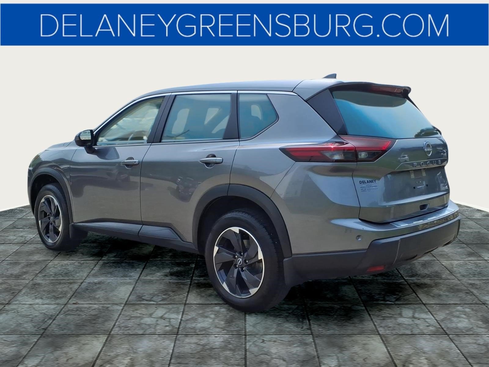 Used 2025 Nissan Rogue SV AWD/4WD image 5
