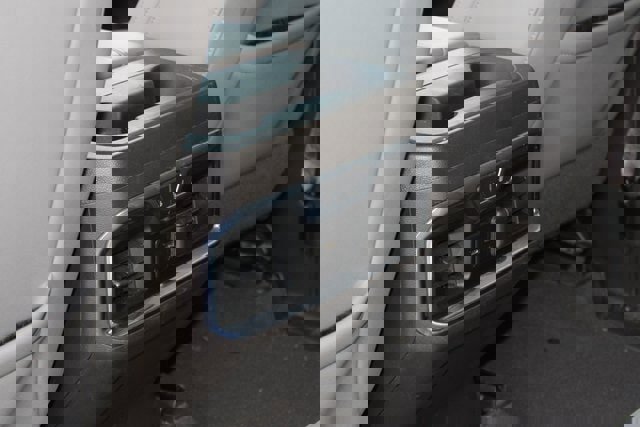 Used 2021 GMC Sierra 1500 SLT image 18