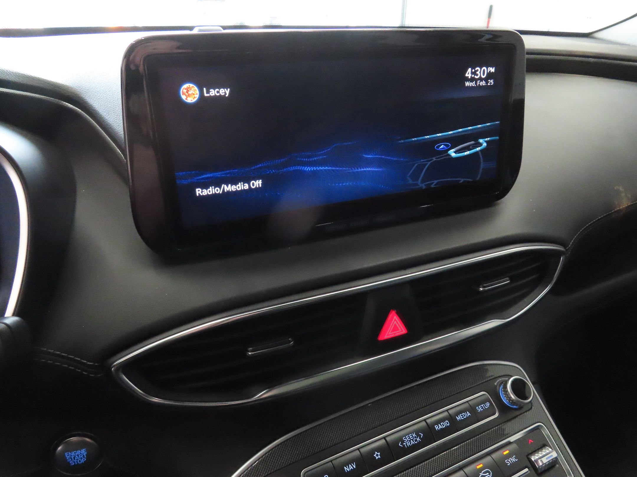 Used 2022 Hyundai Santa Fe Limited FWD image 19
