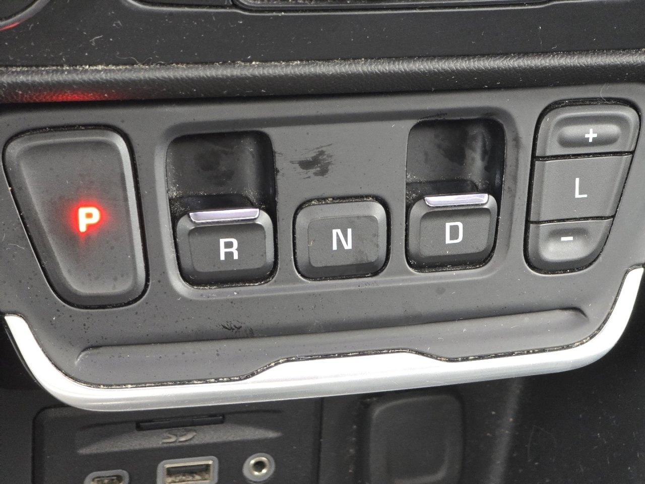 Used 2019 GMC Terrain Denali w/ Advanced Safety Package image 34