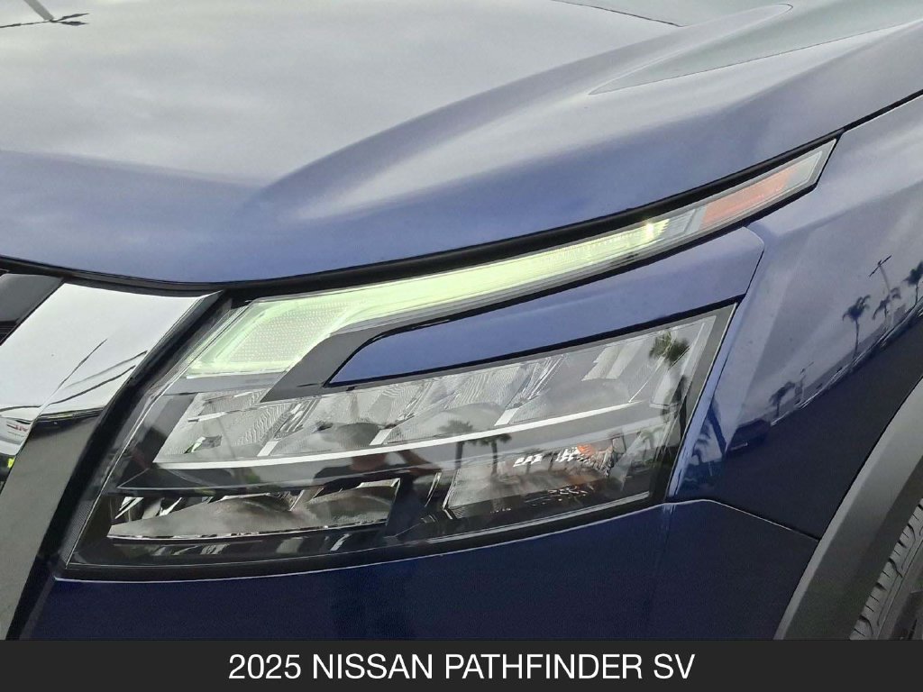 Certified 2025 Nissan Pathfinder SV AWD/4WD image 10