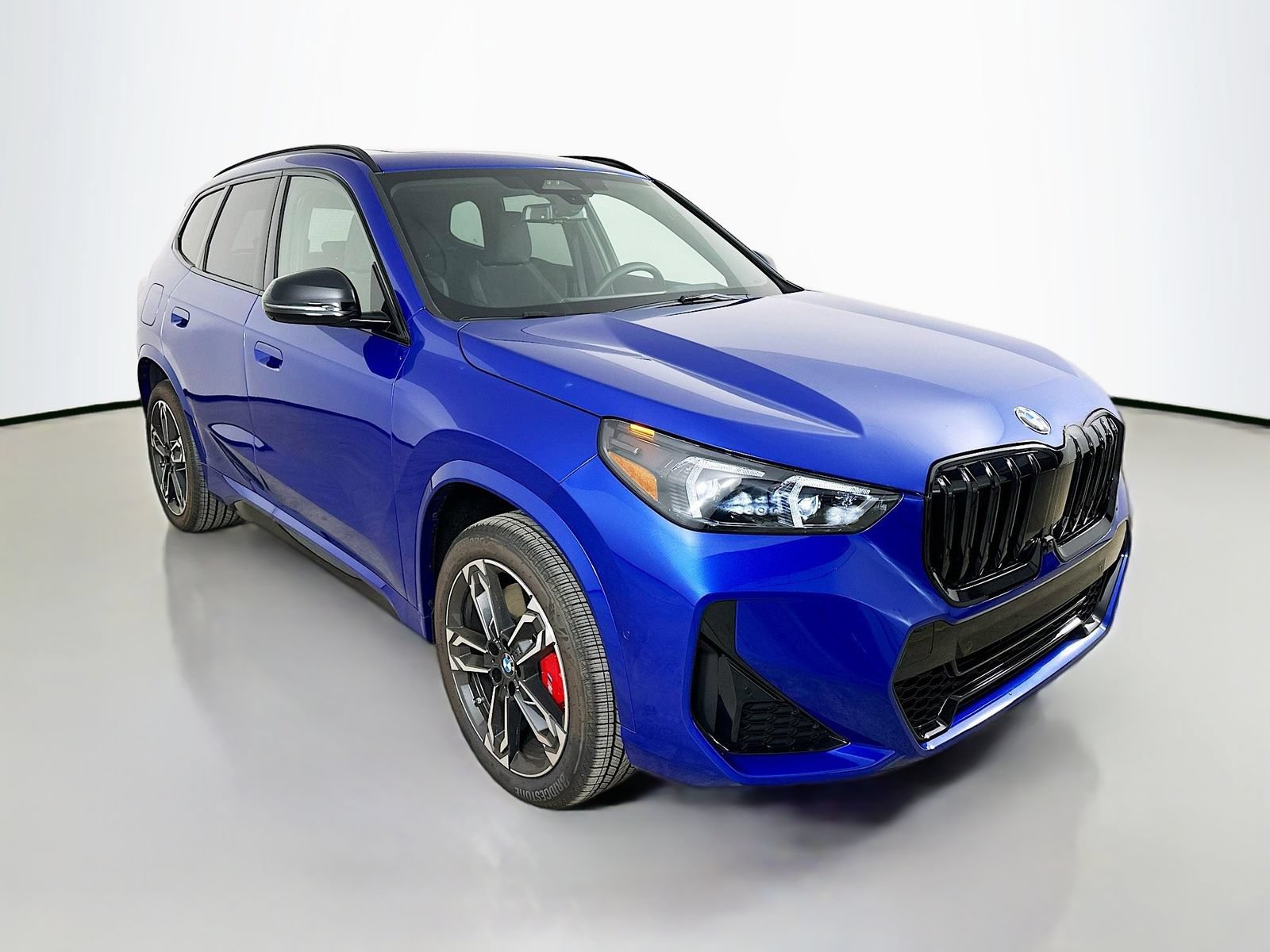 New 2026 BMW X1 xDrive28i w/ Technology Package AWD/4WD image 3