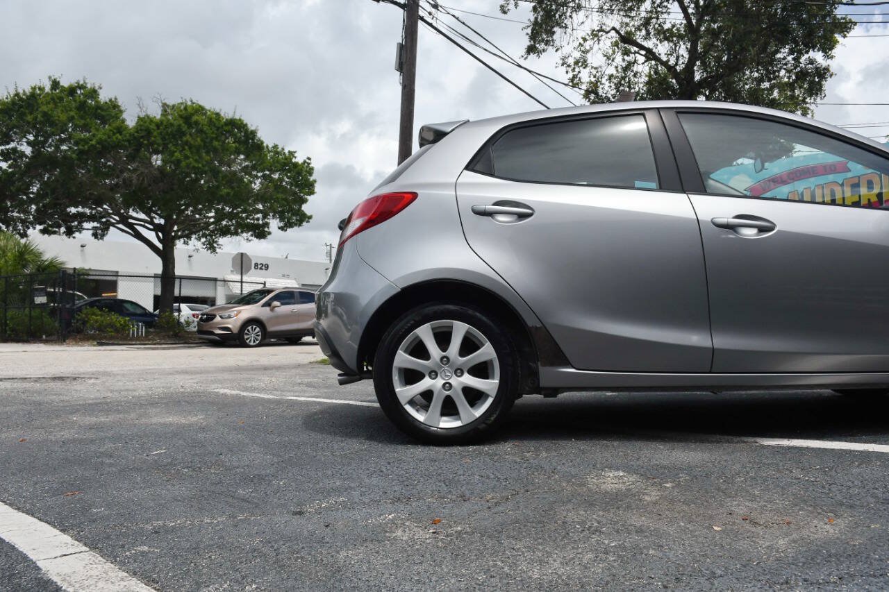 Used 2011 MAZDA MAZDA2 Touring FWD image 34