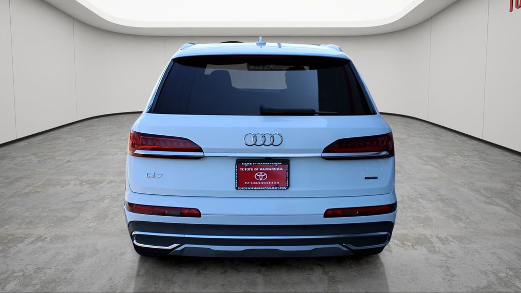 Used 2024 Audi Q7 2.0T Premium AWD/4WD image 4