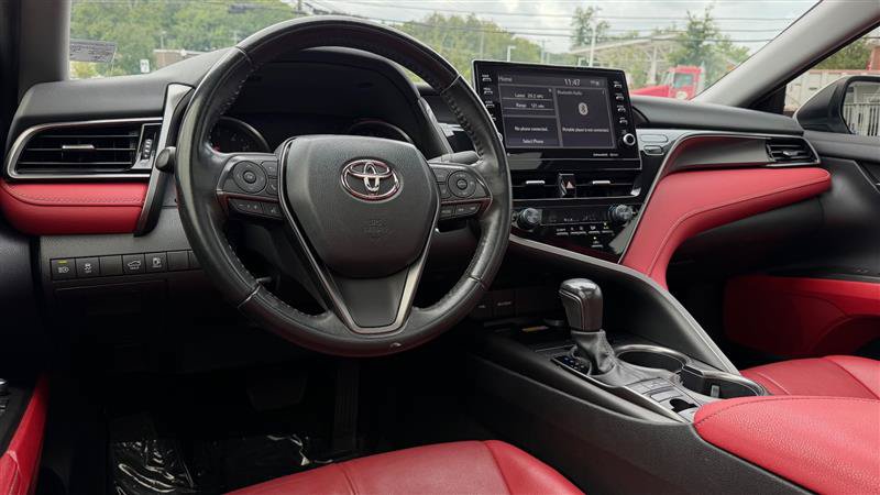 Used 2022 Toyota Camry XSE FWD image 27