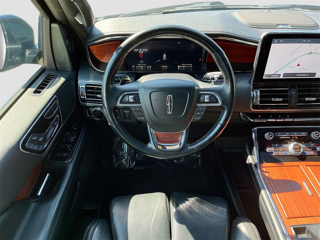 Used 2021 Lincoln Navigator Reserve image 21