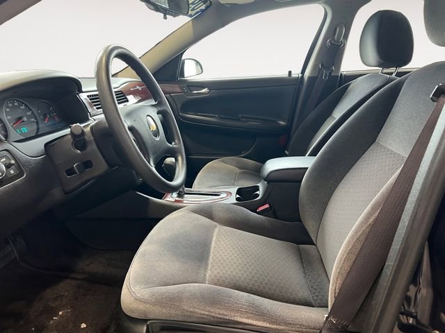 Used 2009 Chevrolet Impala LS FWD image 7
